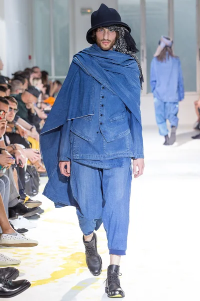 Look 33